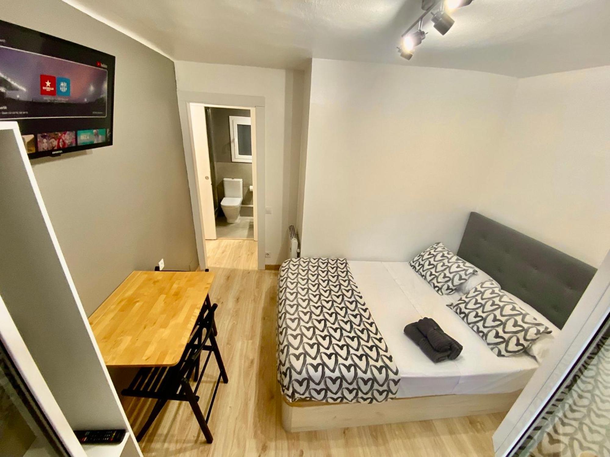 הוספיטלט דה יוברגאט Suites Nuevas Con Bano Privado Frente Al Metro St Mwc Barcelona-Fira מראה חיצוני תמונה