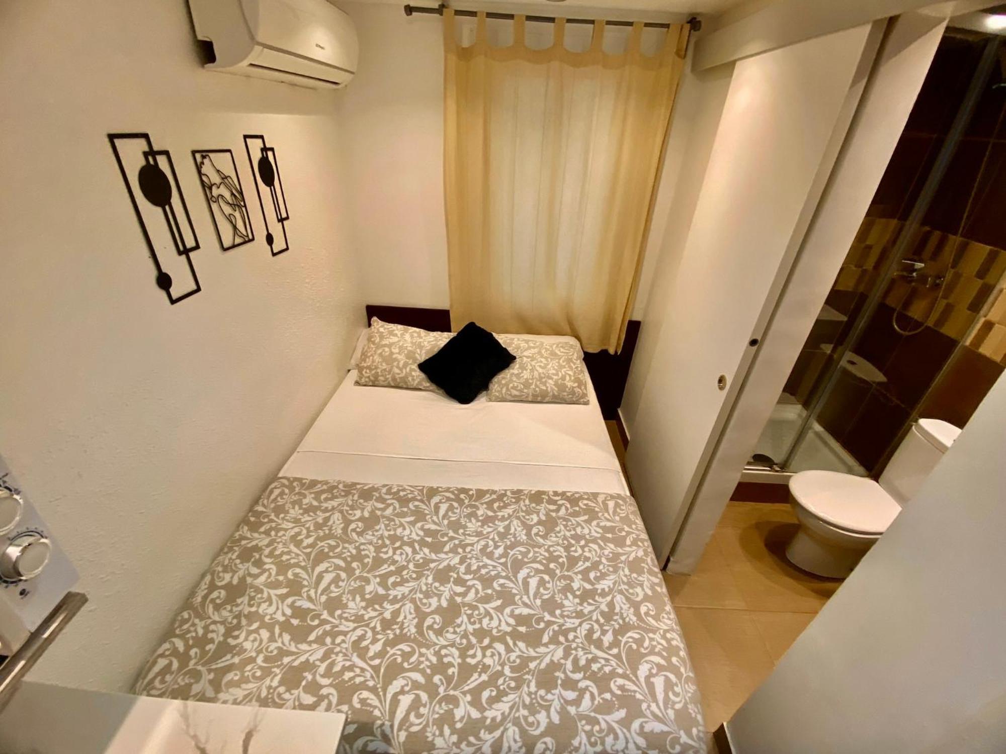 הוספיטלט דה יוברגאט Suites Nuevas Con Bano Privado Frente Al Metro St Mwc Barcelona-Fira מראה חיצוני תמונה