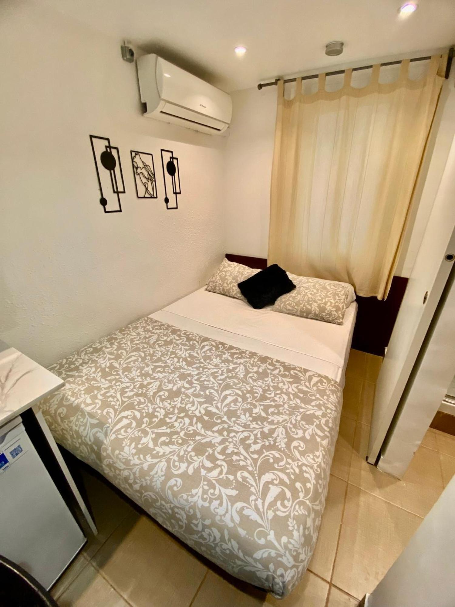 הוספיטלט דה יוברגאט Suites Nuevas Con Bano Privado Frente Al Metro St Mwc Barcelona-Fira מראה חיצוני תמונה