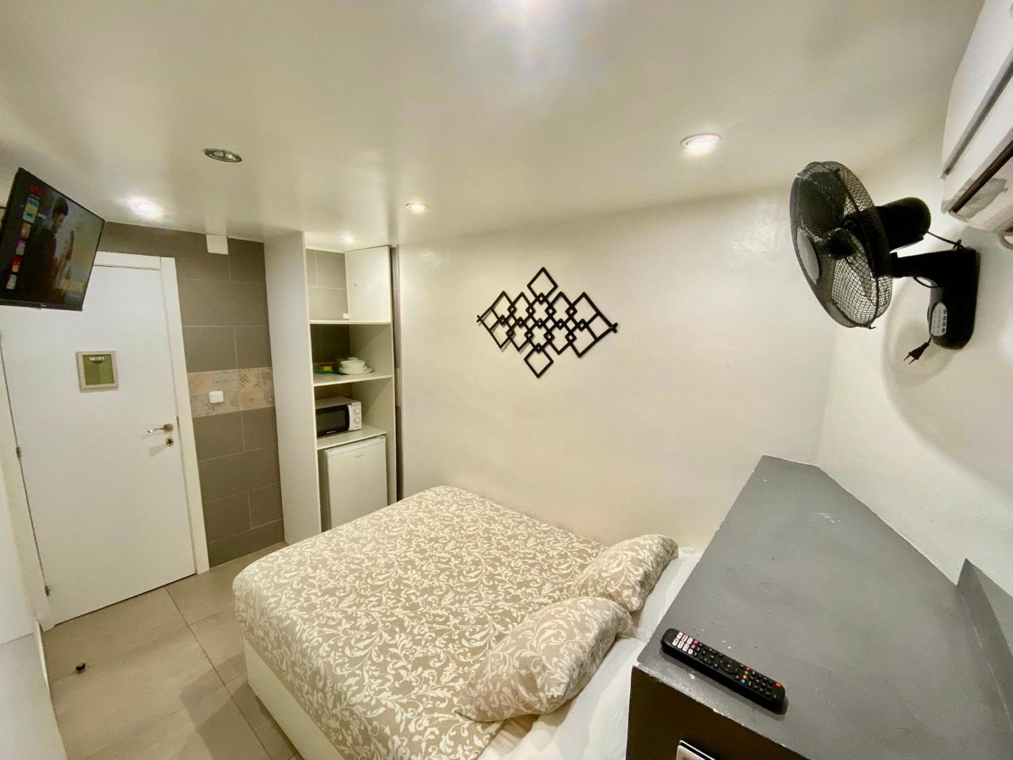 הוספיטלט דה יוברגאט Suites Nuevas Con Bano Privado Frente Al Metro St Mwc Barcelona-Fira מראה חיצוני תמונה